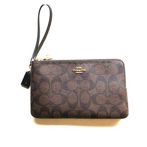 NWT COACH clutch/ wristlet